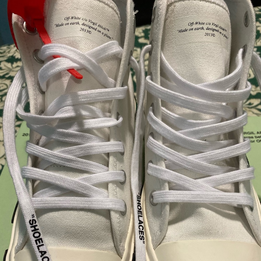 WHITE MID TOP SNEAKERS